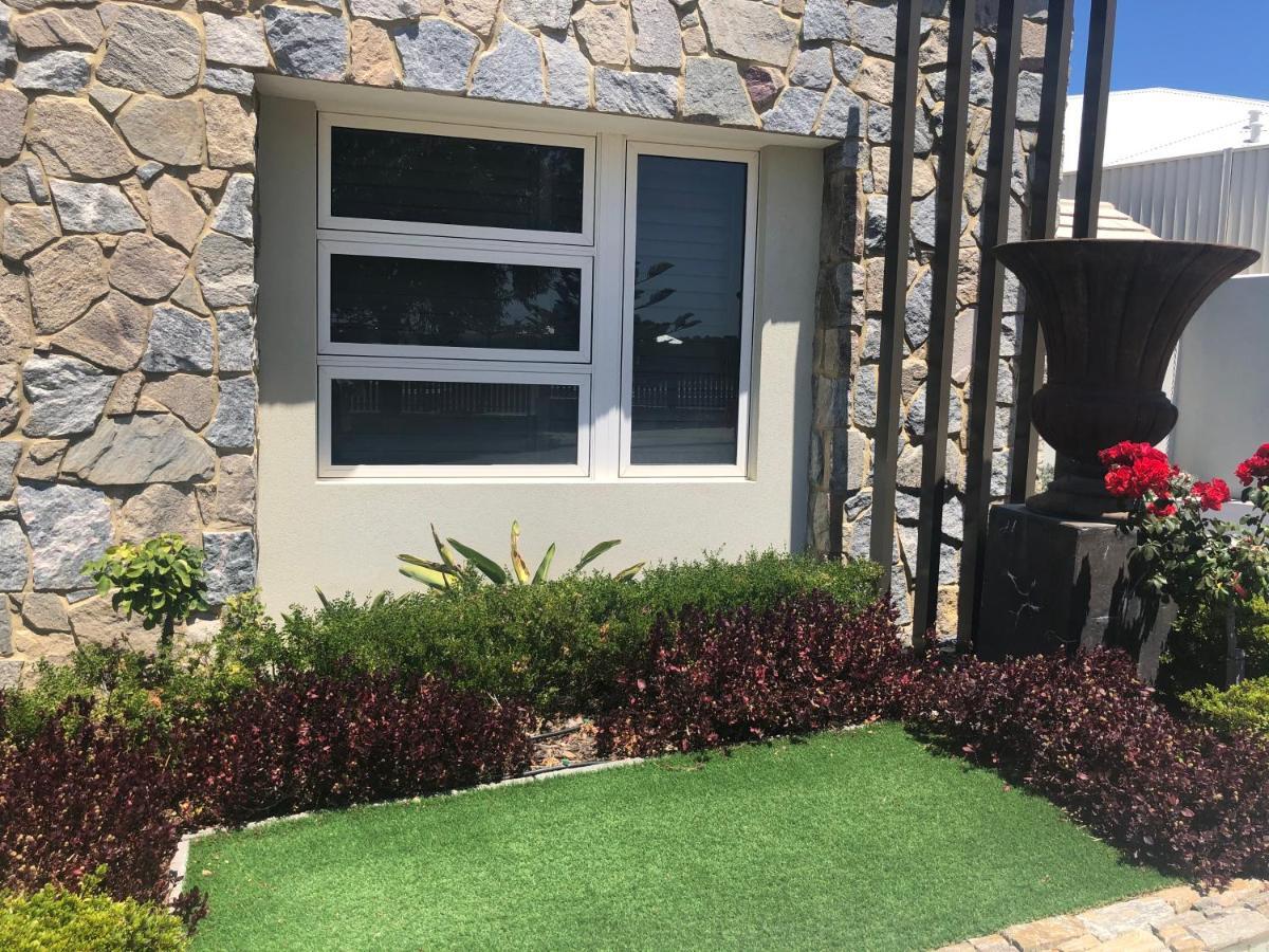Lavender Manor Bnb Bed & Breakfast Alkimos Dış mekan fotoğraf